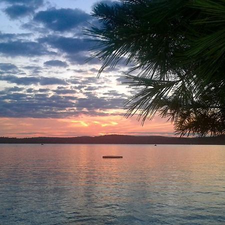 Panther Pond Cabin With 200 Ft Sand Beach And Dock! Villa Raymond Luaran gambar